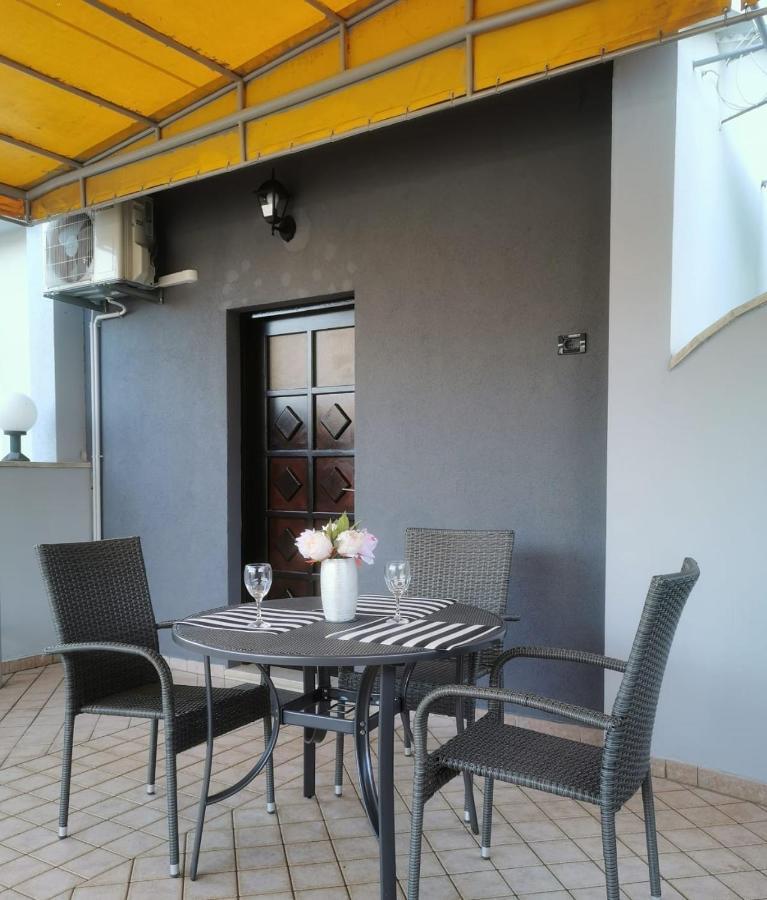 פולה Apartments K&D מראה חיצוני תמונה