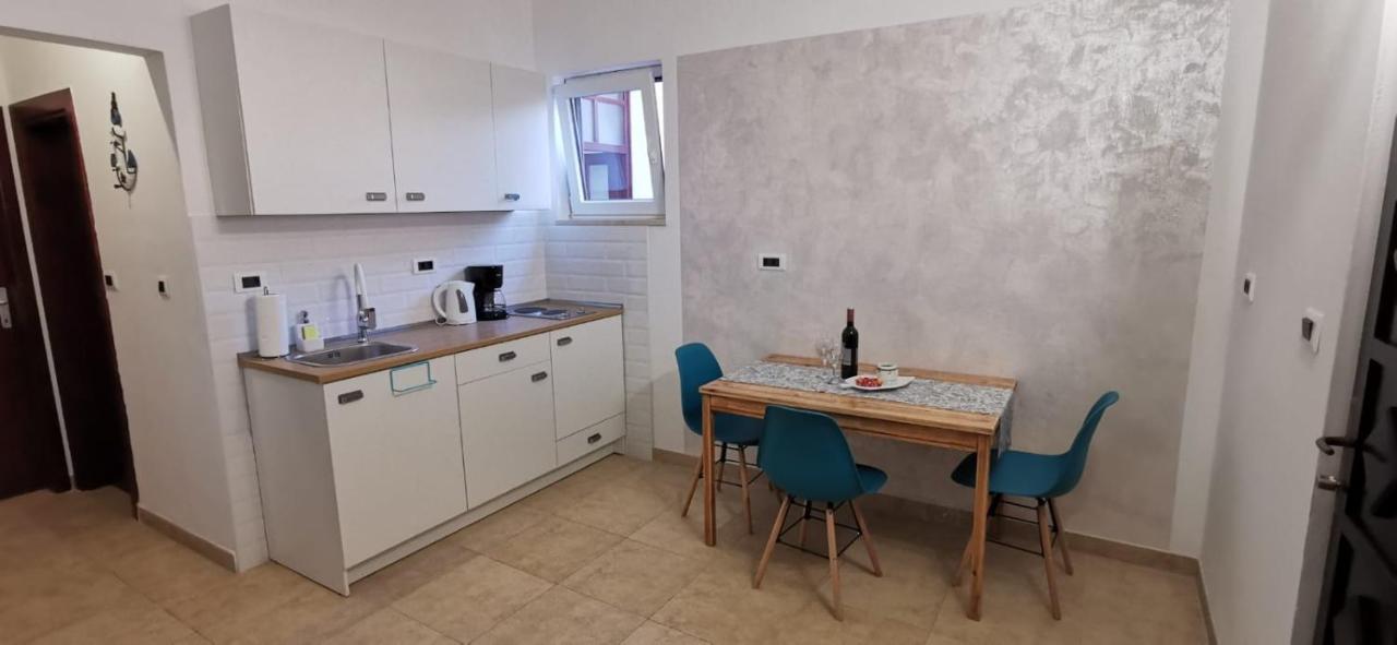 פולה Apartments K&D מראה חיצוני תמונה